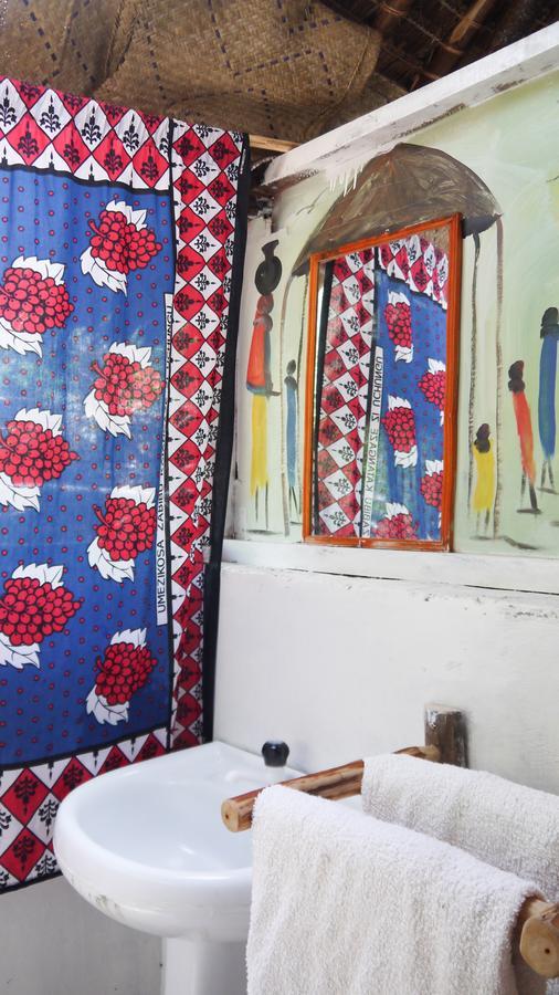 Hostel Soul Breeze Backpackers Diani Diani Beach Zewnętrze zdjęcie