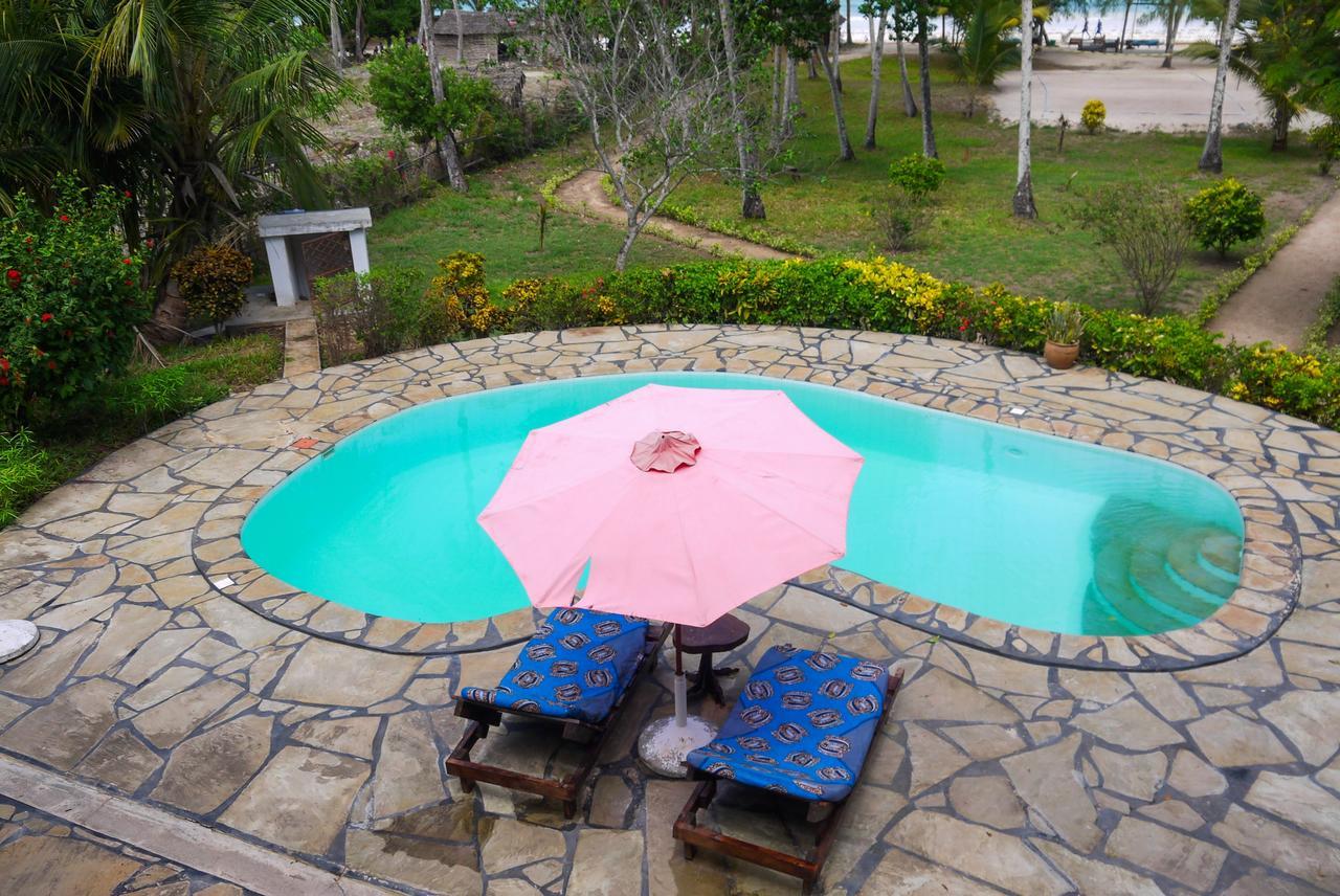 Hostel Soul Breeze Backpackers Diani Diani Beach Zewnętrze zdjęcie