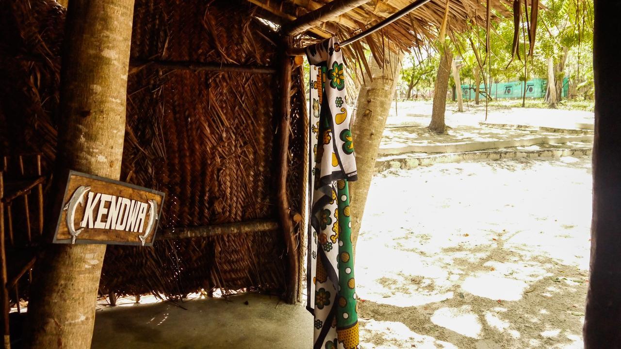 Hostel Soul Breeze Backpackers Diani Diani Beach Zewnętrze zdjęcie