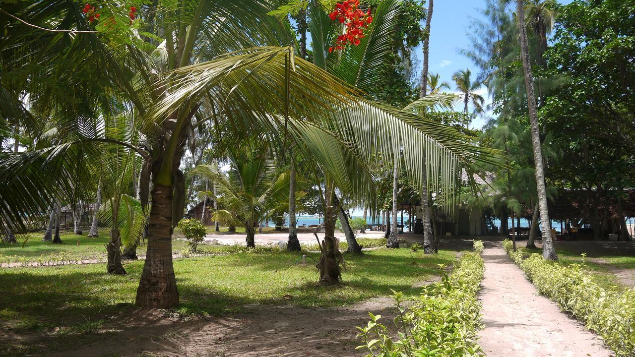 Hostel Soul Breeze Backpackers Diani Diani Beach Zewnętrze zdjęcie