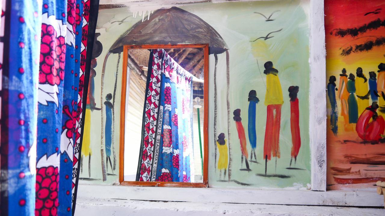 Hostel Soul Breeze Backpackers Diani Diani Beach Zewnętrze zdjęcie