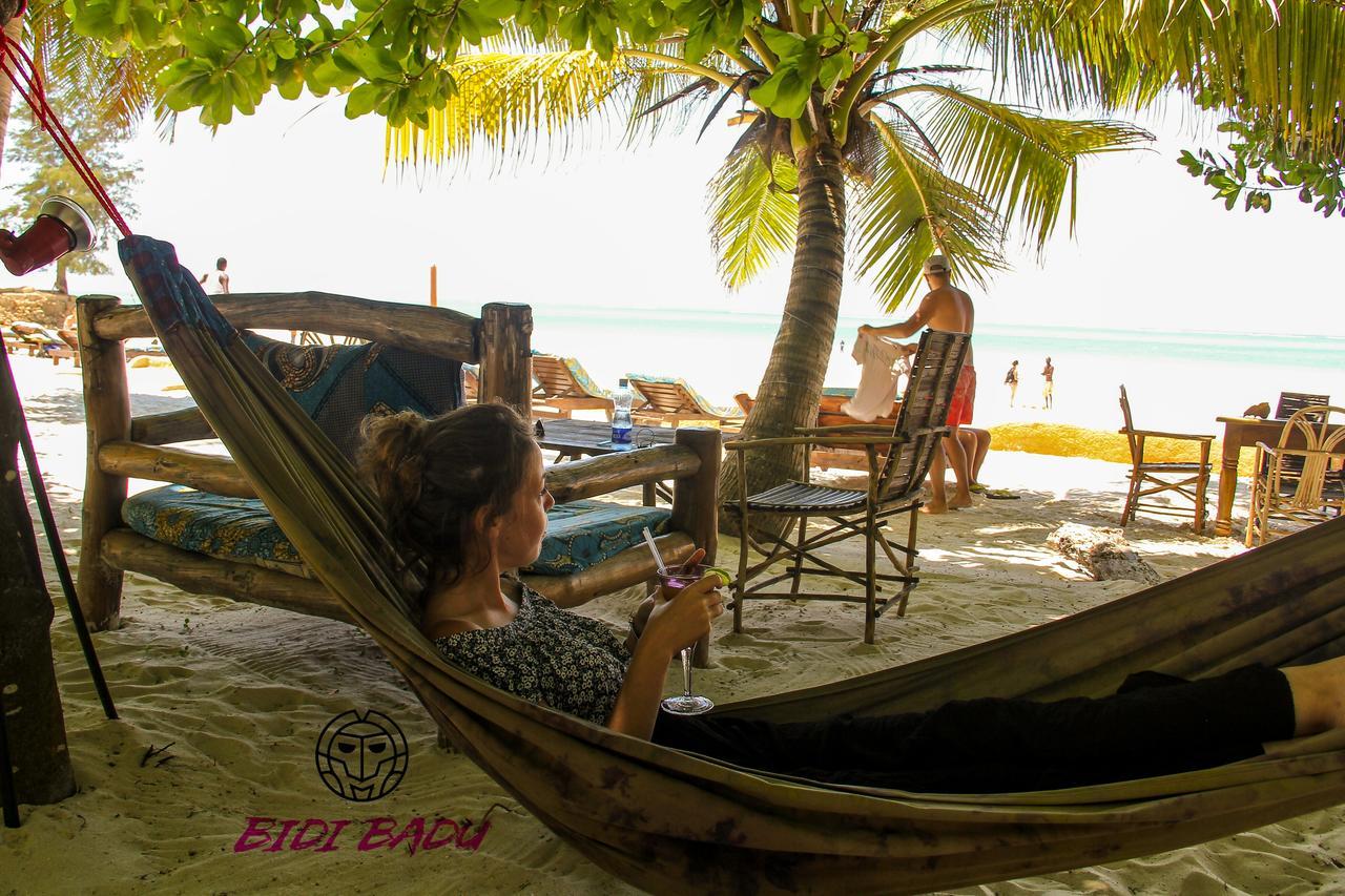 Hostel Soul Breeze Backpackers Diani Diani Beach Zewnętrze zdjęcie